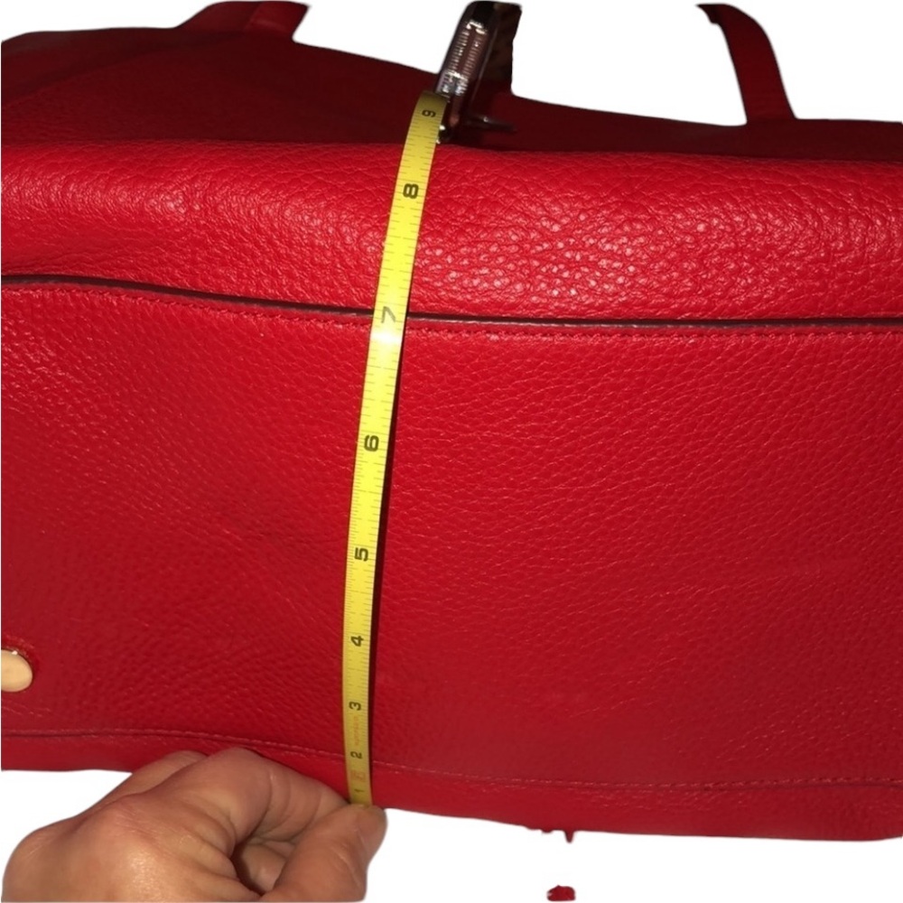 Micheal Kors large red leather shoulder bag outside pockets, 2 handles - Picture 14 of 15